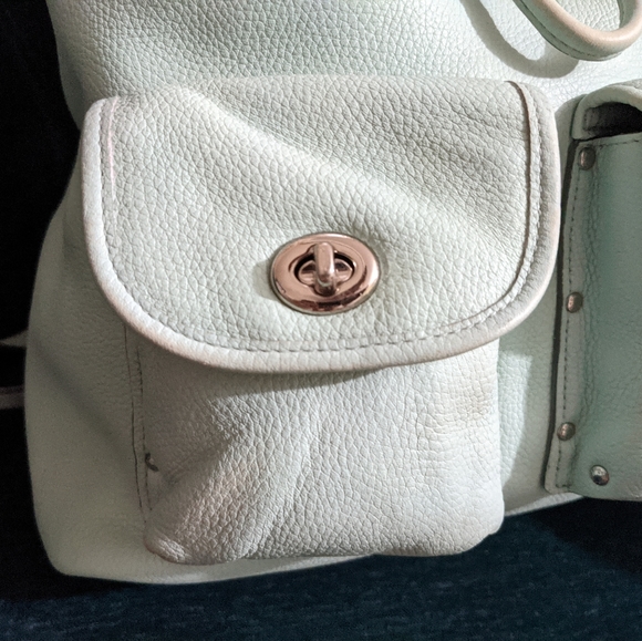 🌊Seafoam Coach Turnlock Backpack - Picture 6 of 14